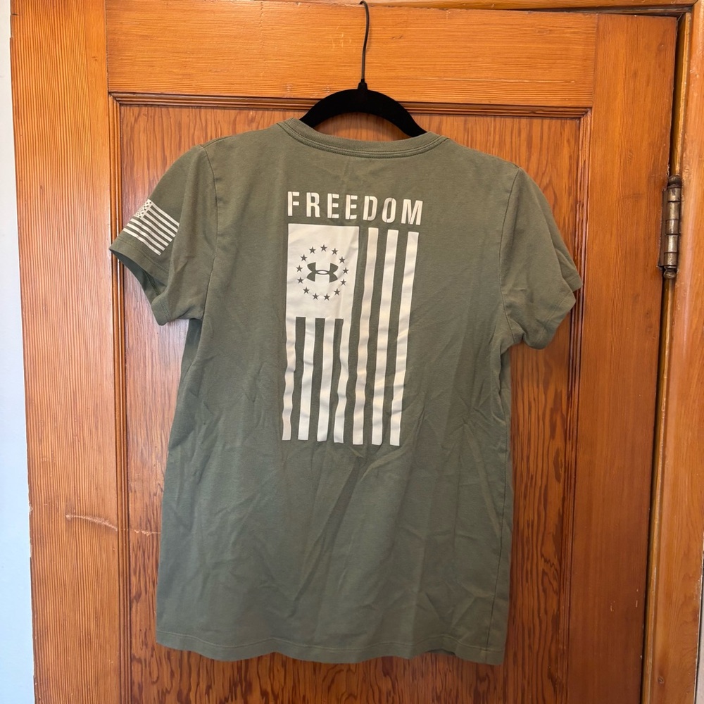Under Armour Women’s Freedom Graphic T-Shirt — Olive Green
